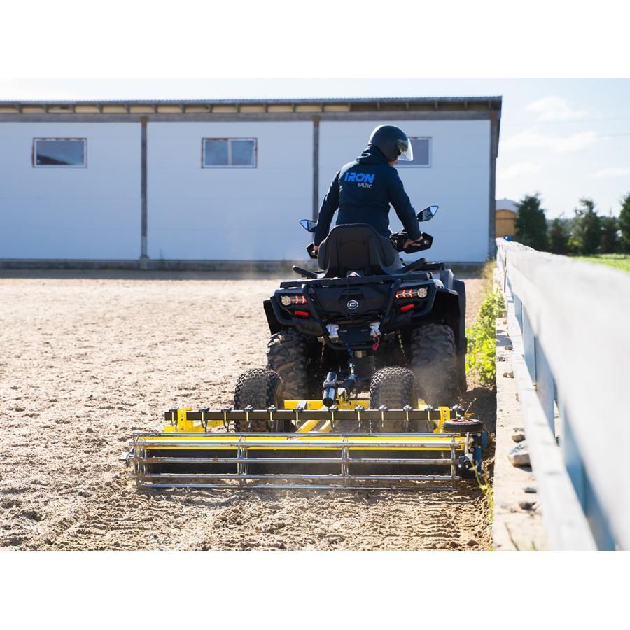 Niveleur d'Aire d'Équitation - Motorsvelay